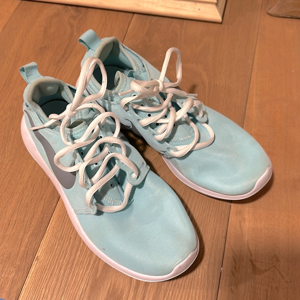 Nike ROSHE running shoes